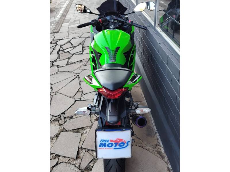 KAWASAKI - NINJA 300 - 2014/2014 - Verde - Sob Consulta