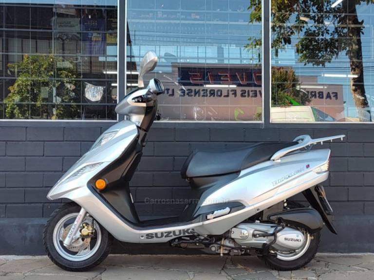 SUZUKI - BURGMAN - 2013/2014 - Prata - Sob Consulta