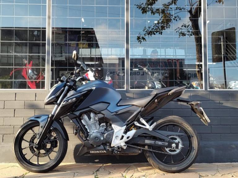 HONDA - CB 300F TWISTER - 2025/2025 - Azul - R$ 26.900,00