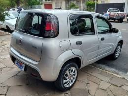FIAT - UNO - 2017/2018 - Prata - R$ 37.900,00