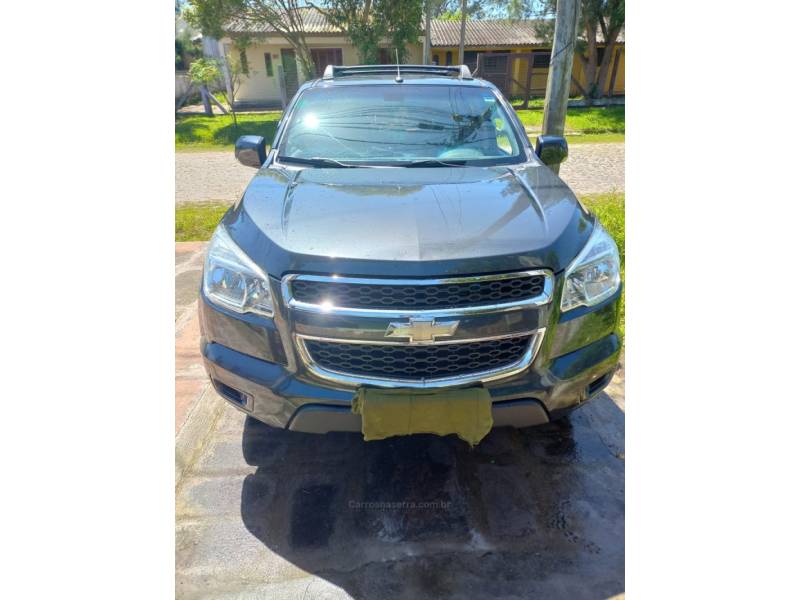 CHEVROLET - S10 - 2014/2014 - Cinza - R$ 119.900,00