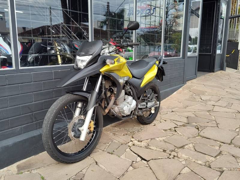 HONDA - XRE 300 - 2011/2012 - Verde - R$ 16.900,00