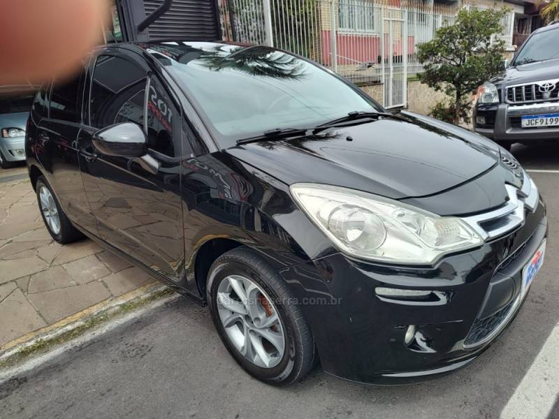 CITROËN - C3 - 2013/2014 - Preta - R$ 36.900,00